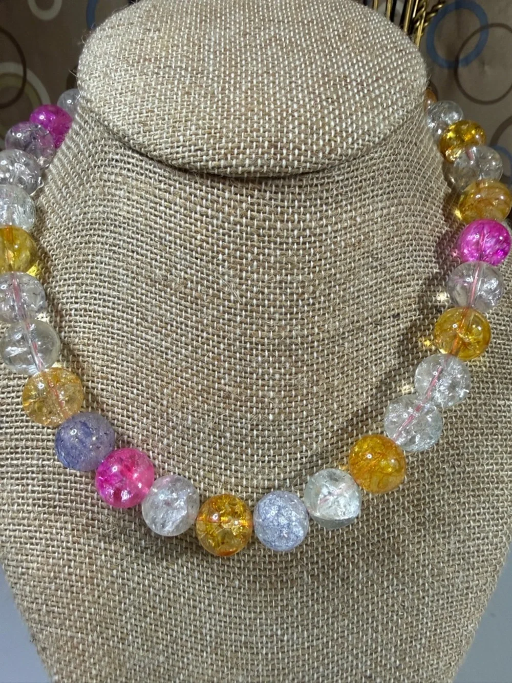 Vintage (1950s-60s) Multicolor Crackle Glass Bead Necklace V7
